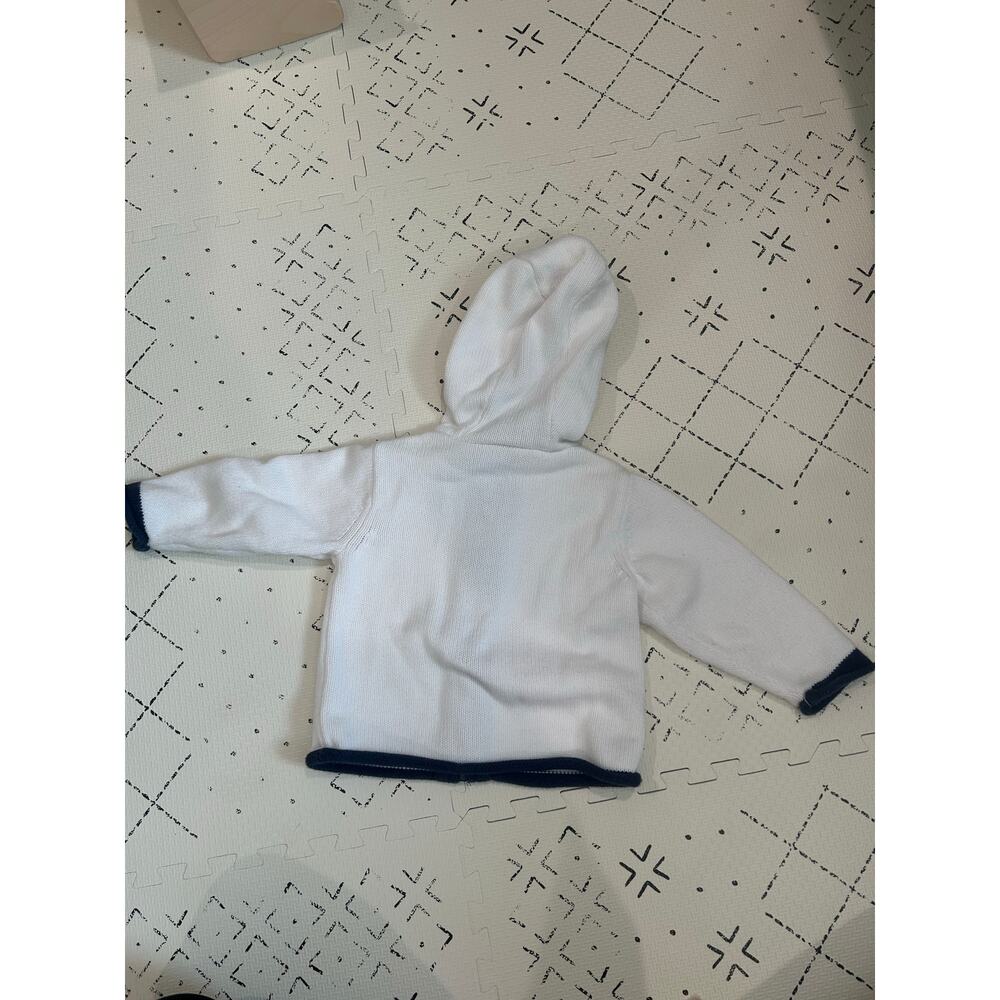 Baby Gap sweater size 6-12 months - Picture 4 of 4